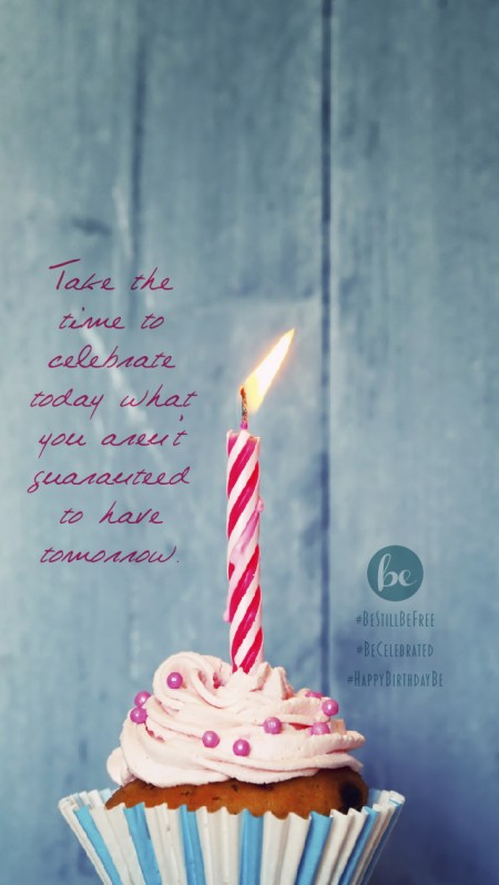 BE CELEBRATED-WALLPAPER-01